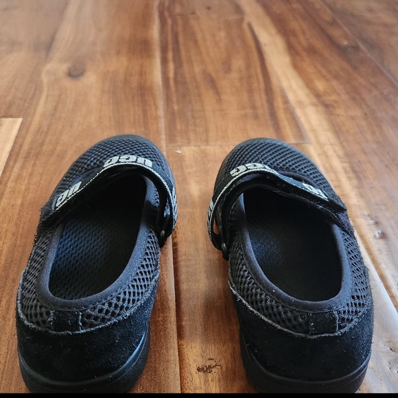 Ugg Mary Jane - Picture 7 of 7